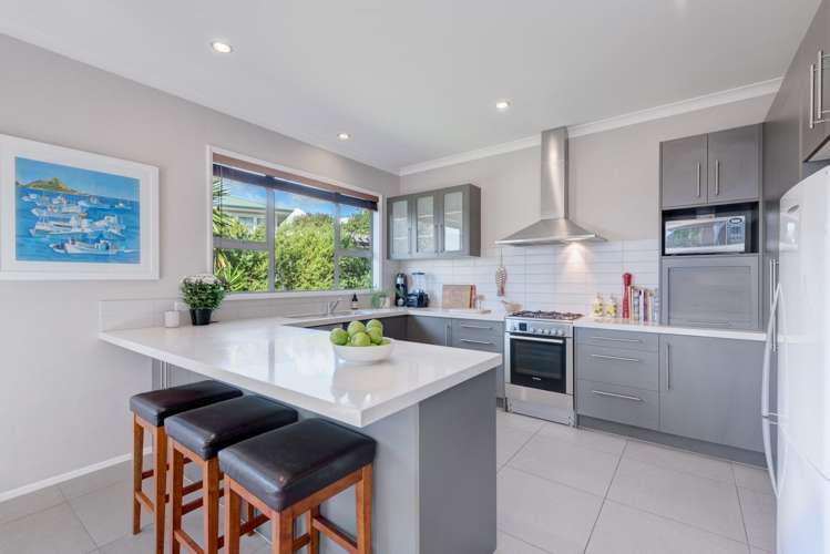 15 Shelly Bay Road Beachlands_1