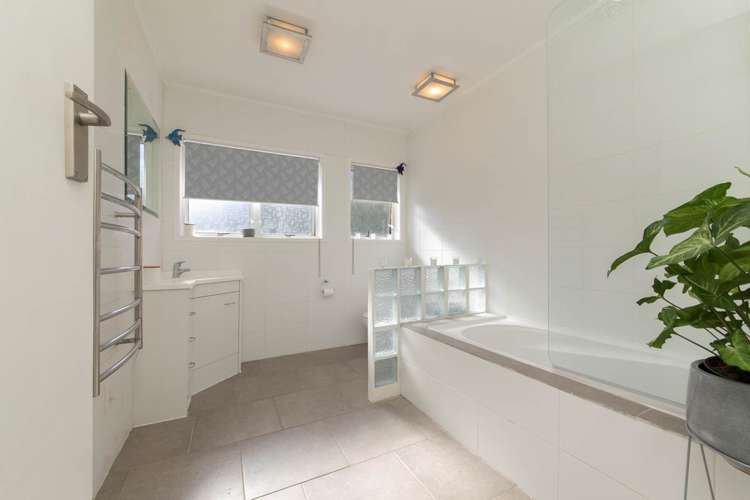 1/5 Havelle Avenue Titirangi_13