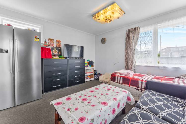 114 Clayton Avenue Otara_16