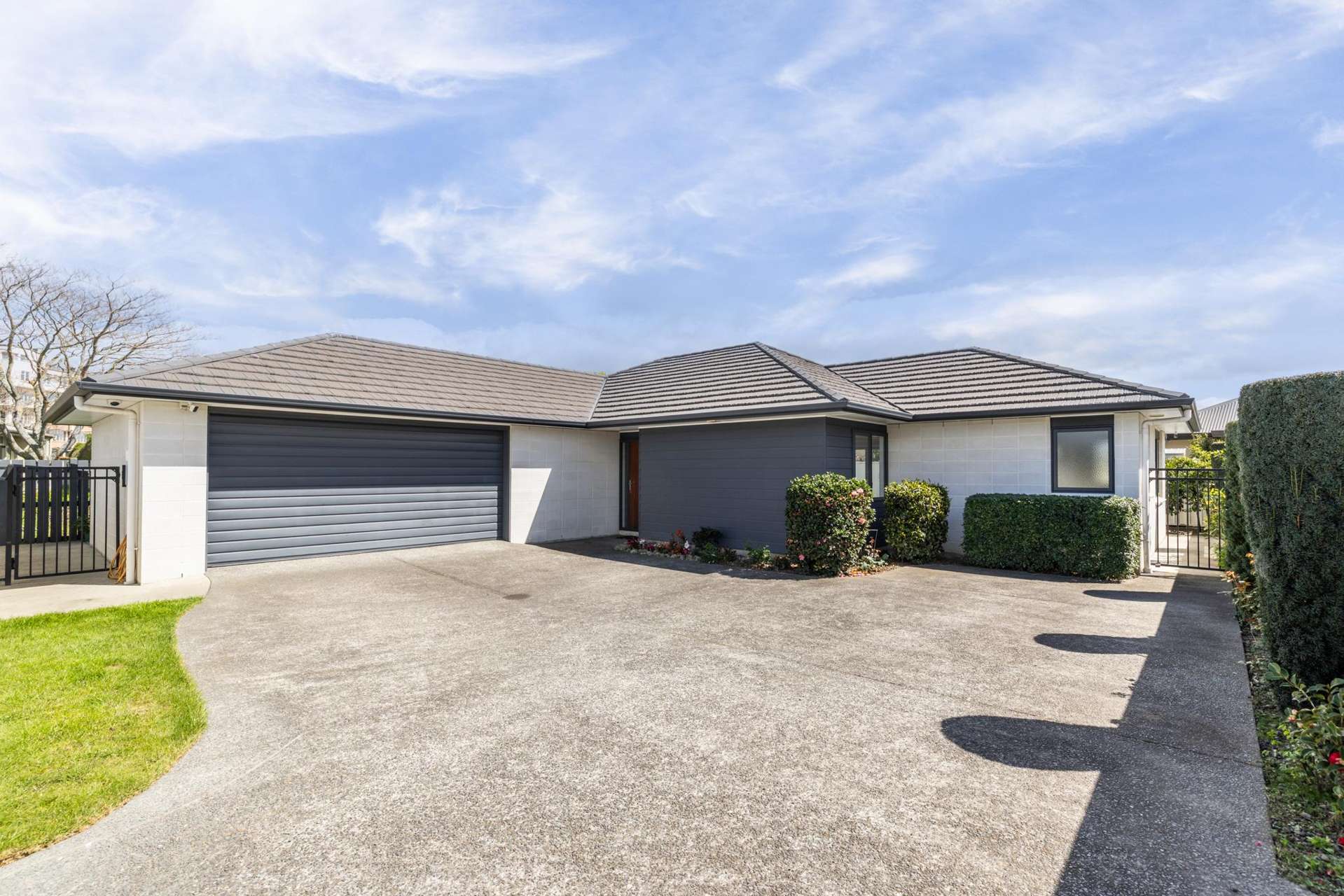 216 Frimley Oaks Frimley_0