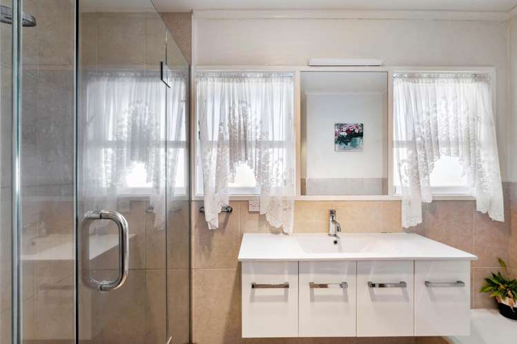 35 Charles Street Westshore_12