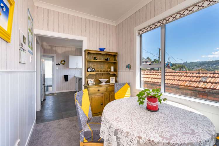 63 Easther Crescent Kew_14