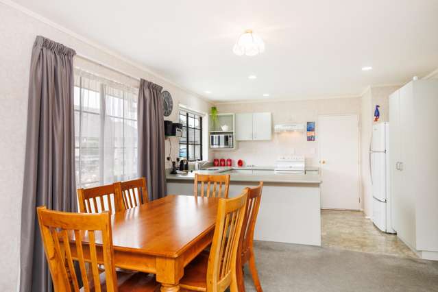 8/63 North Street Palmerston North Central_4