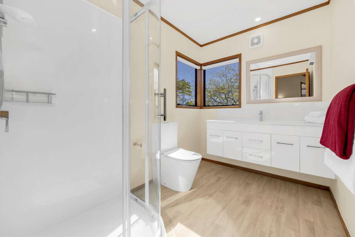 90 Haseler Crescent_2