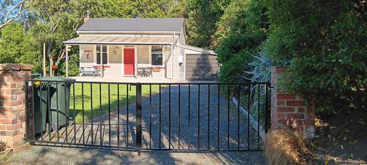90 Salcombe Street Kaitangata_14