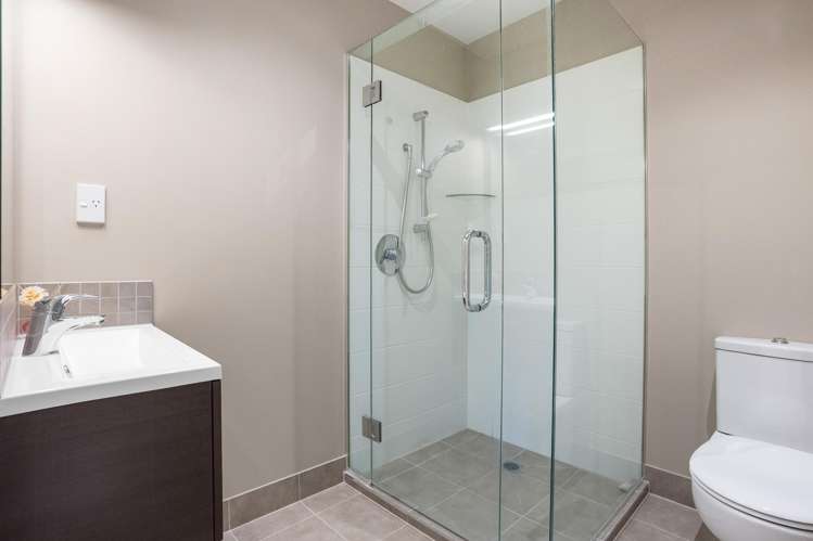 38 Royalle Mews Botany Downs_7
