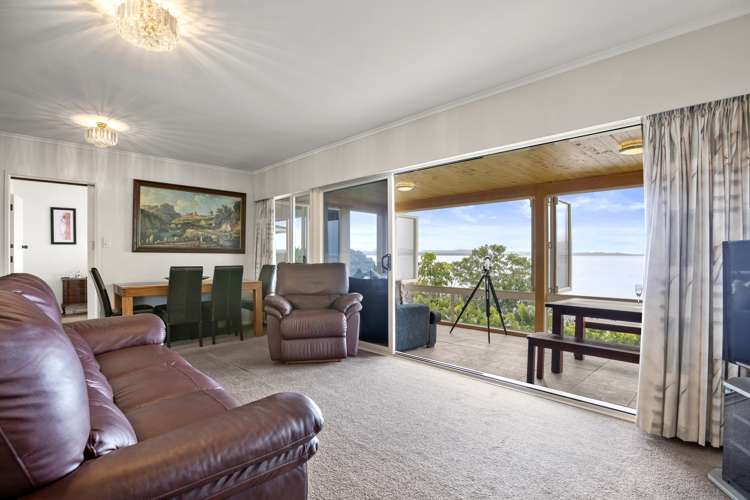 4 Crispe Road Clarks Beach_8