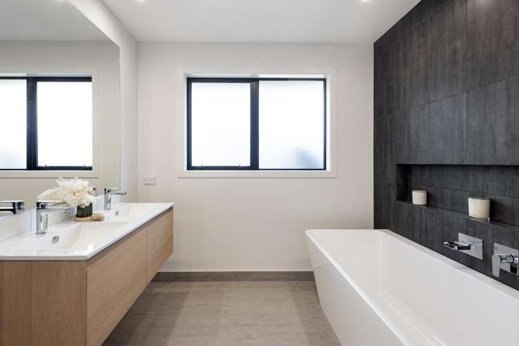 34 Mike Smith Drive Cambridge_34