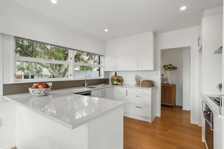 60 Pembroke Crescent Glendowie_6