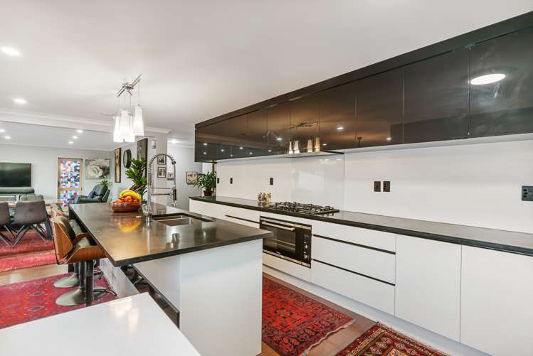 7 Exotic Place Massey_10