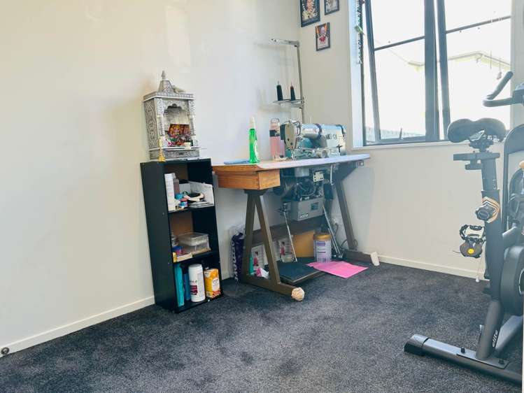 13 Saddleback Crescent Papakura_4