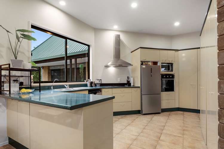 8 Cloverfields Drive Waimauku_8