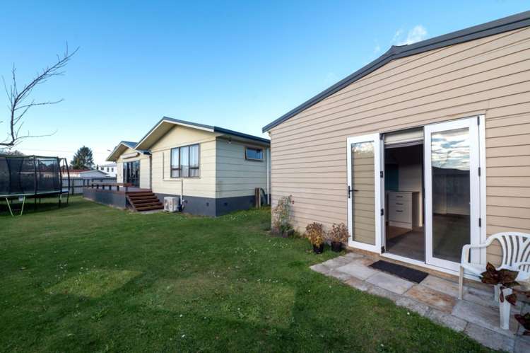 17 Byron Grove Owhata_23