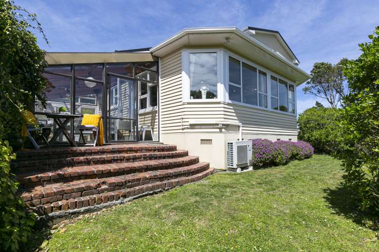 14 Waru Street Khandallah_12