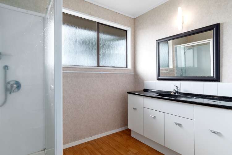 64 Welcome Bay Road Welcome Bay_15