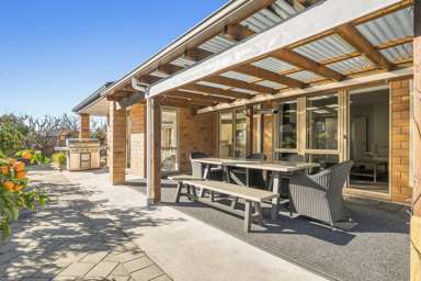 120 Doncaster Drive_3