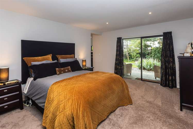 370 Sawyers Arms Road Harewood_12