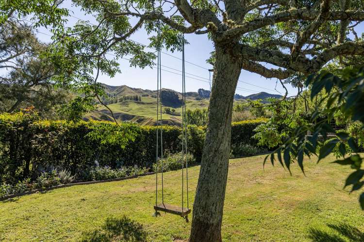 2033 Kahuranaki Road Kahuranaki_23