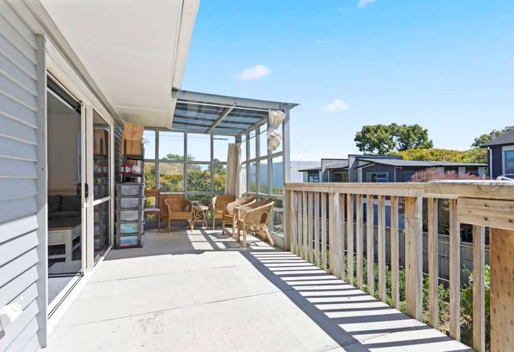 39 Newington Road Henderson_10