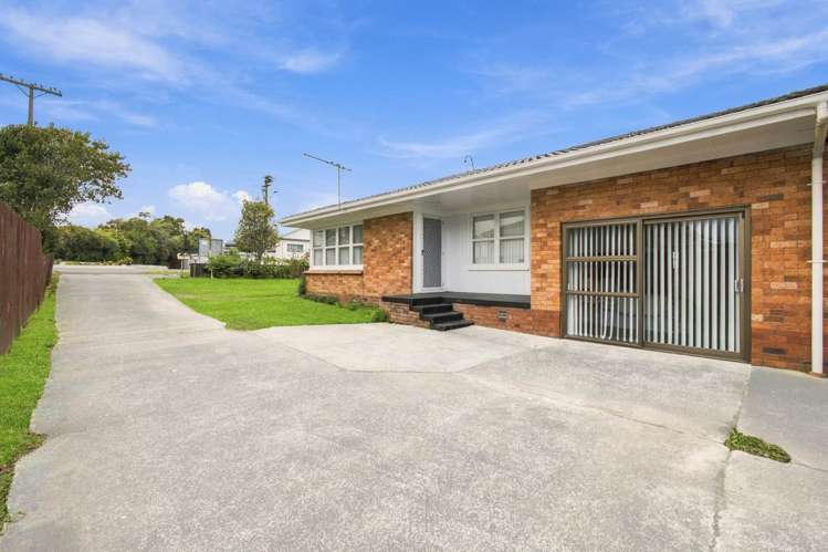 1/4 Russell Road_0