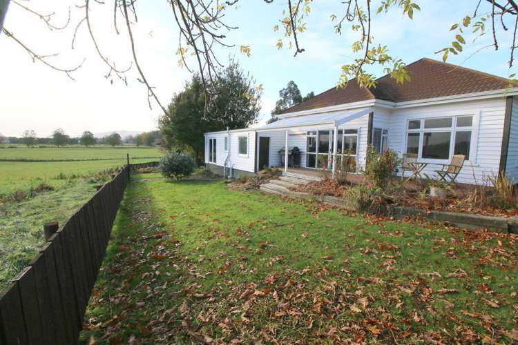 23 Back Road Milton_19