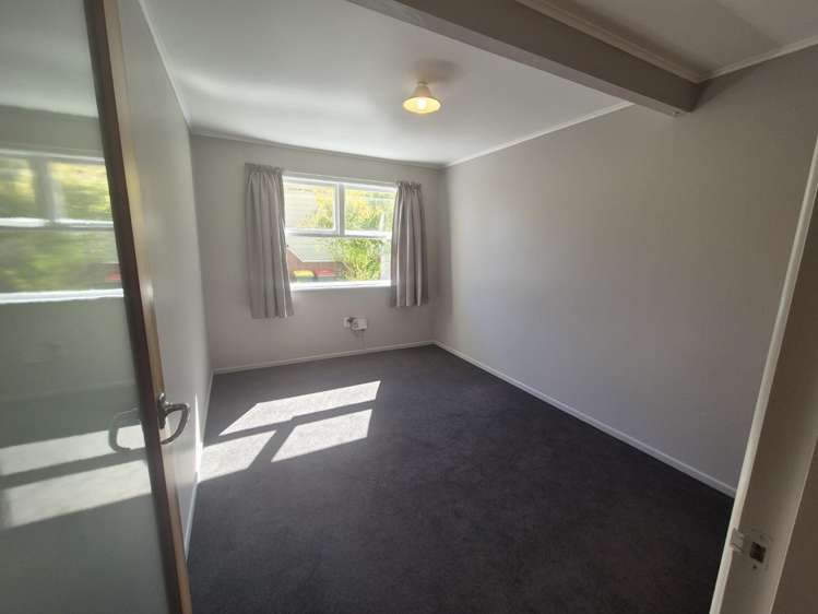 2/10 Trevethick Grove Woburn_7