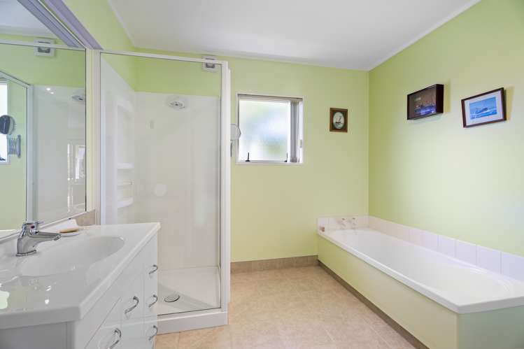 370 Whangaparaoa Road Stanmore Bay_12