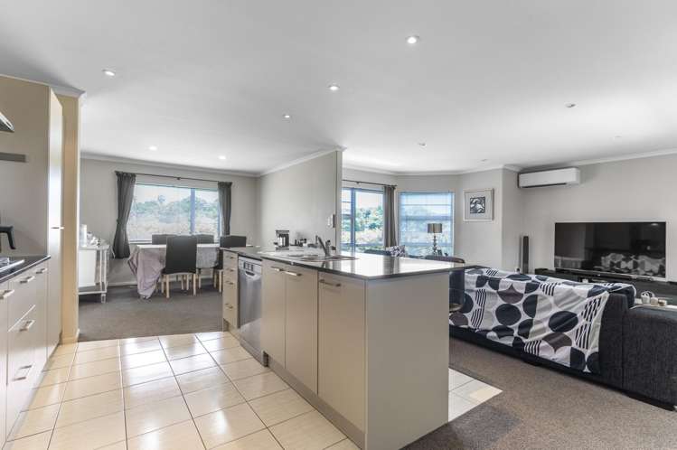 9 Savona Drive Flat Bush_14