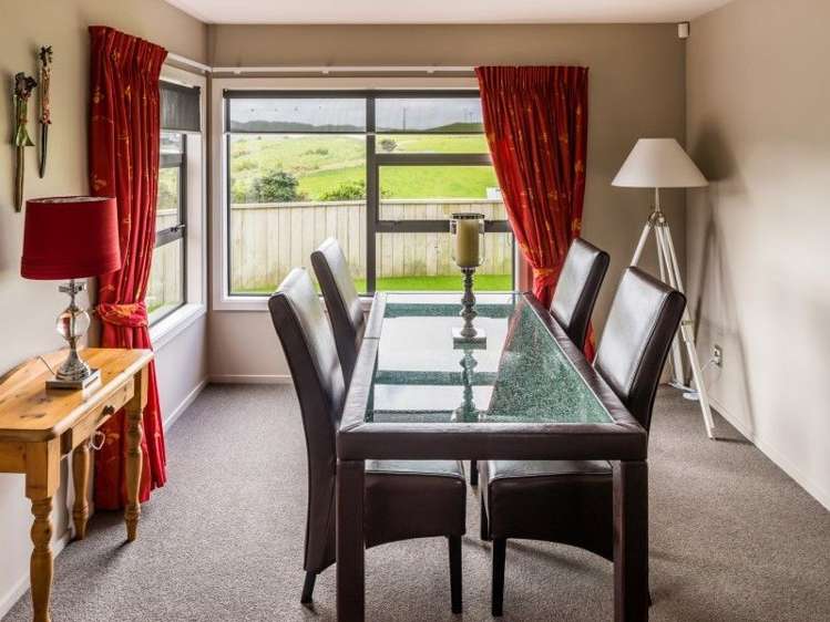 63 Saint Ives Drive Camborne_8