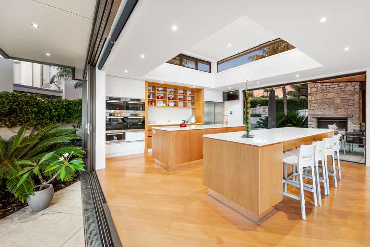 195 Omaha Drive Omaha_5