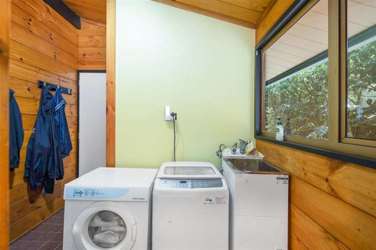 2 Ramsey Place Karori_13