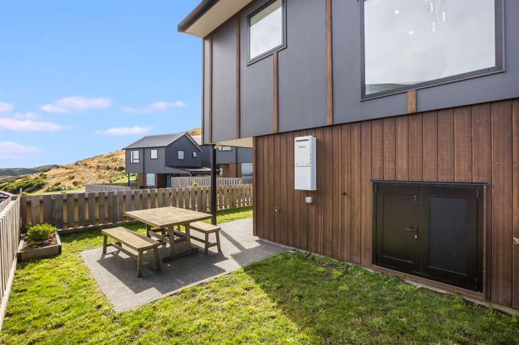 75 Cedarwood Street Woodridge_3