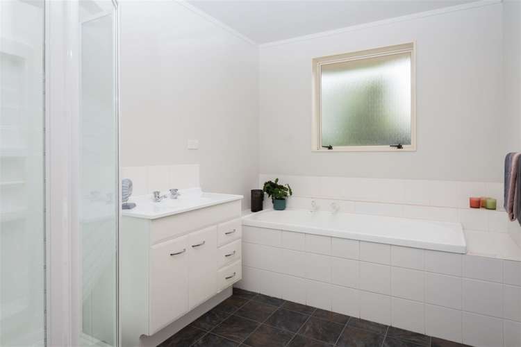 34 Cashmere Grove Witherlea_11