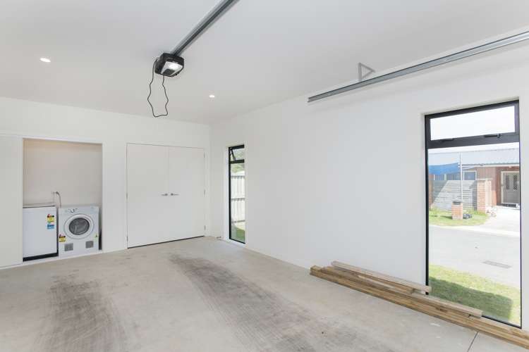 53 Lytton Road Riverdale_15