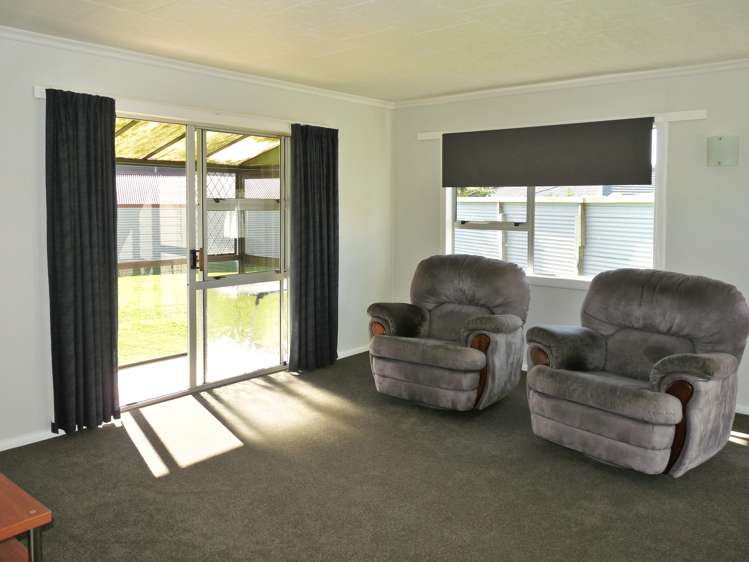 8 Lord Auckland Road Wakefield_7