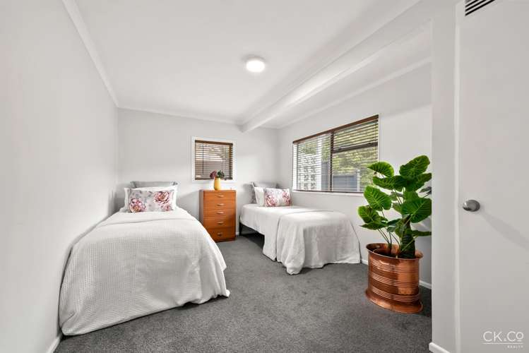 32 Forest Road Pinehaven_11