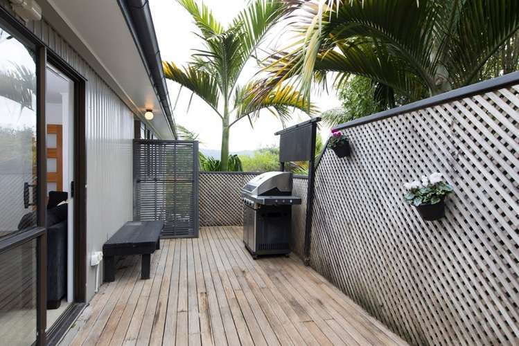 16 Adam Sunde Place Glen Eden_9