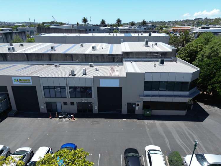 B2/16 Saturn Place Albany_22