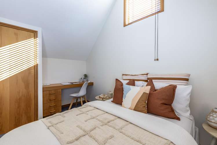 49b Regency Crescent Redwood_23