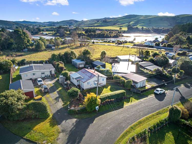 14 Arthur Road Pounawea_24