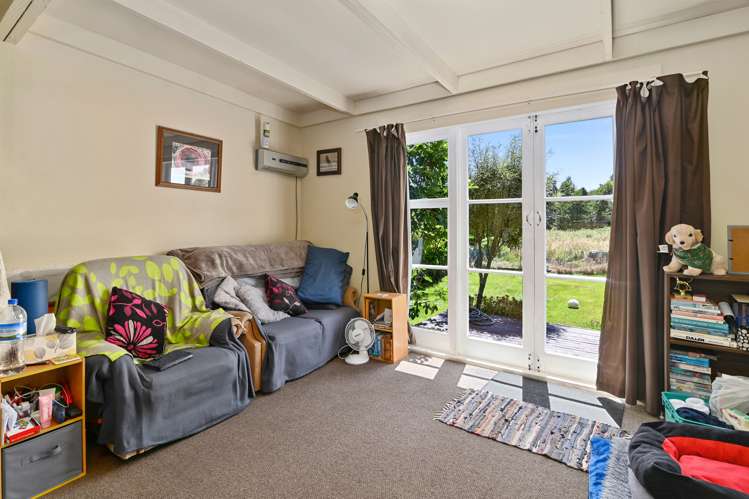 17b Charles Road Hannahs Bay_1