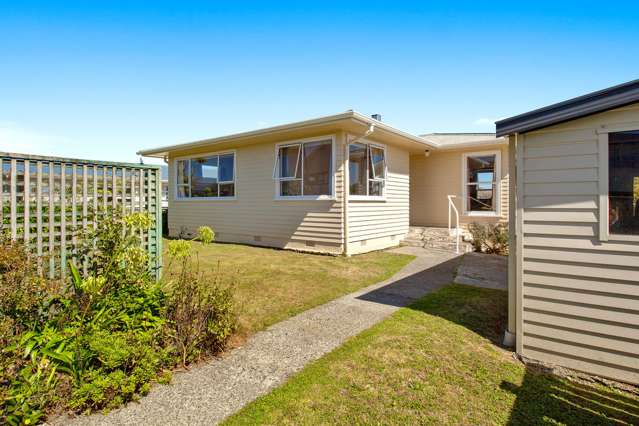 3 Carluke Street Paparangi_1