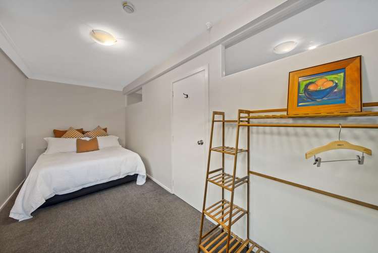 22C Yellowstone Crescent Burwood_18