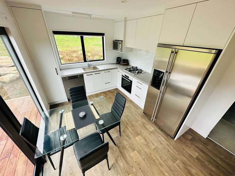 579 Pinnacle Hill Road Bombay_5