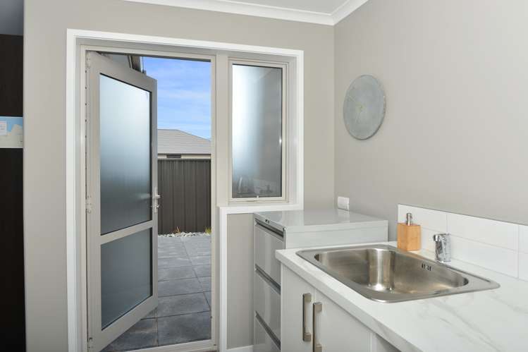 67 Stace Hopper Drive One Tree Point_15