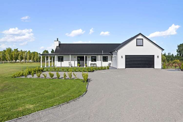 71 Davis Road Cust_28