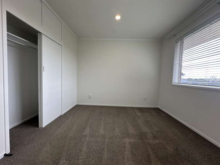 2/12 Markham Place Bucklands Beach_16