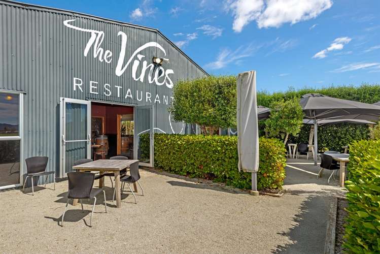 166 Main Road Matawhero_10