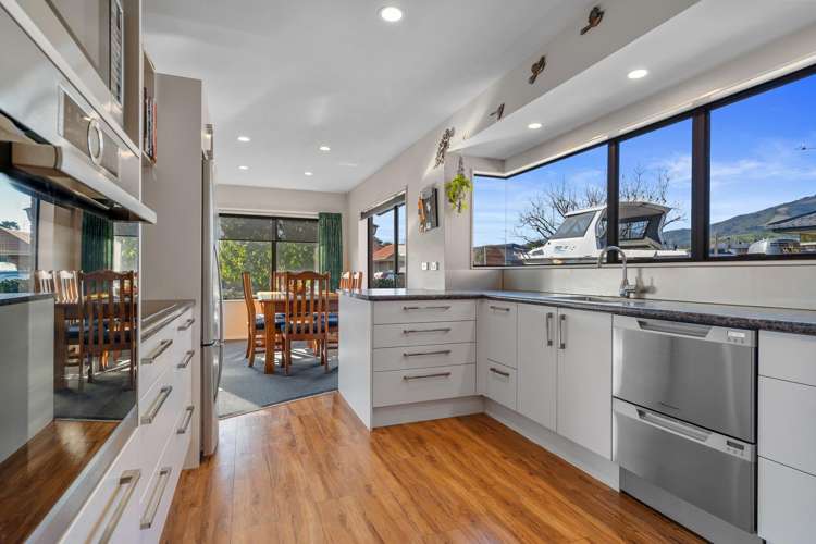 17 Coleridge Place Stoke_5