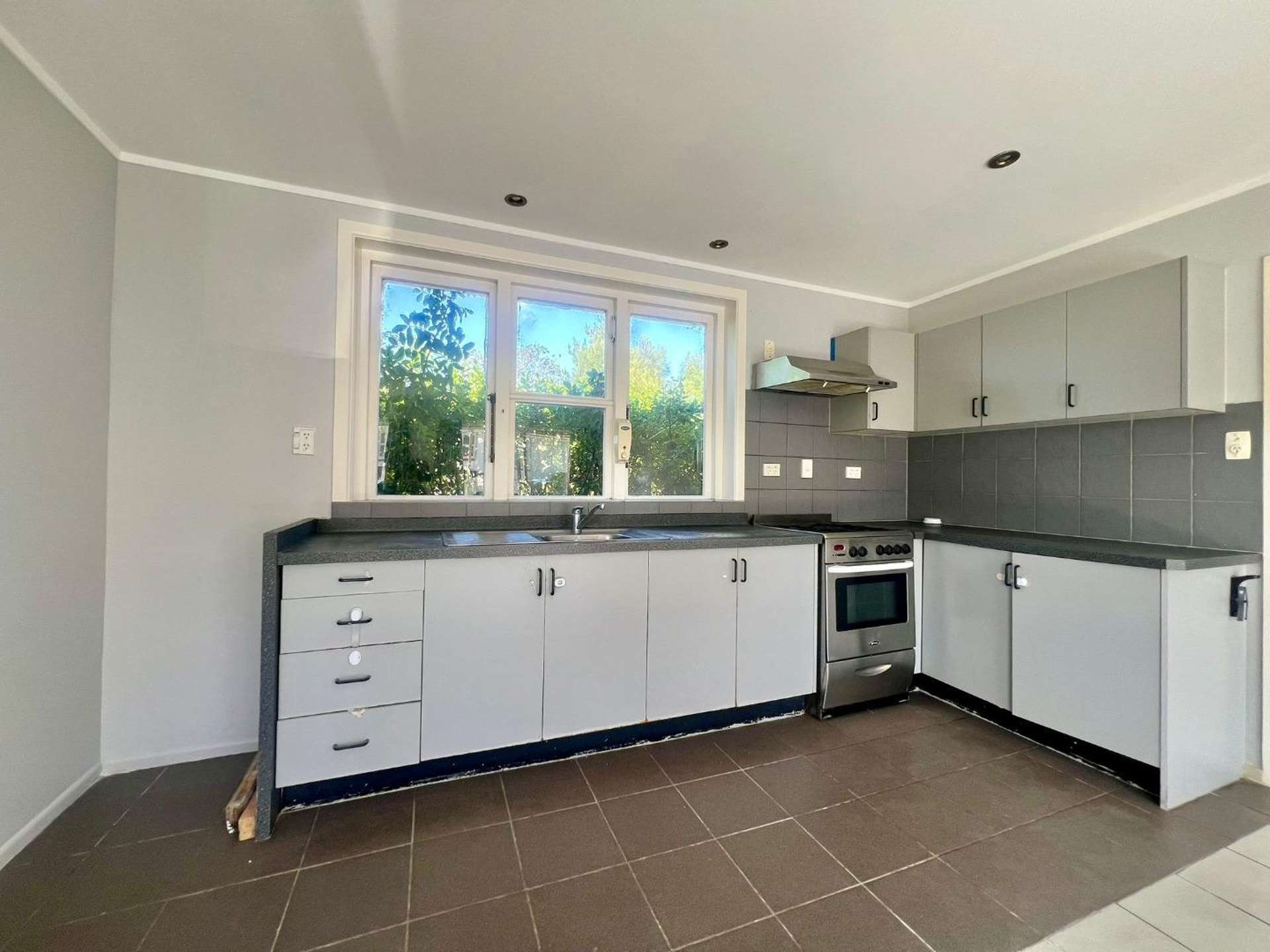 1510A Dominion Road Extension Mount Roskill_0